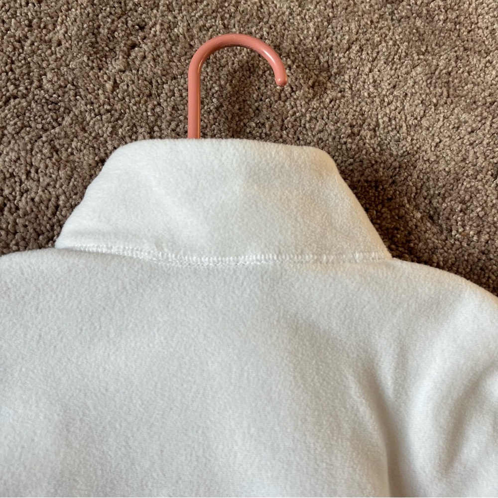 Helly Hansen White Sweater with Red Accent - Picture 8 of 8